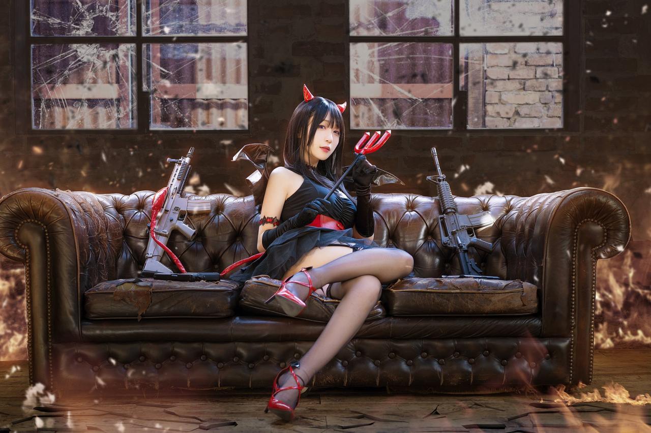 COS正片/伊织萌COS精灵娘 戴上精灵的耳朵又可爱又性感！