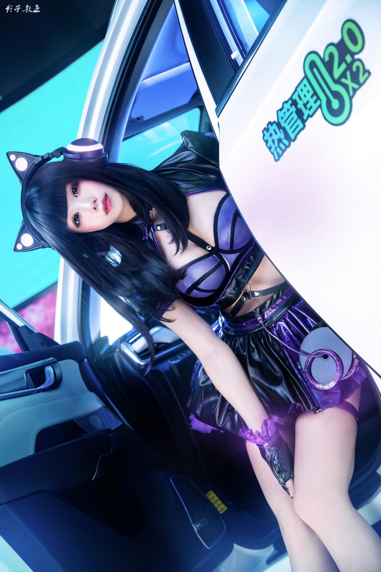 COS正片/五木昶写真 惹火的身材让人移不开视线