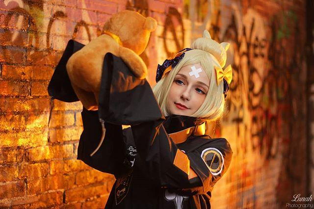 COS正片/意大利妹子COS美图集 打破次元壁的少女骑士