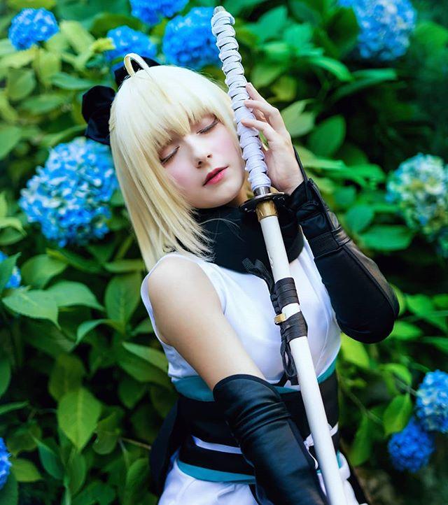 COS正片/意大利妹子COS美图集 打破次元壁的少女骑士