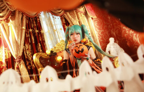 COS正片/Kyoya 扮演的万圣节 初音未来