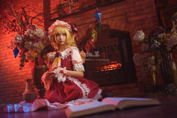 COS正片/二小姐 芙兰朵露·斯卡雷特 迷人的红色