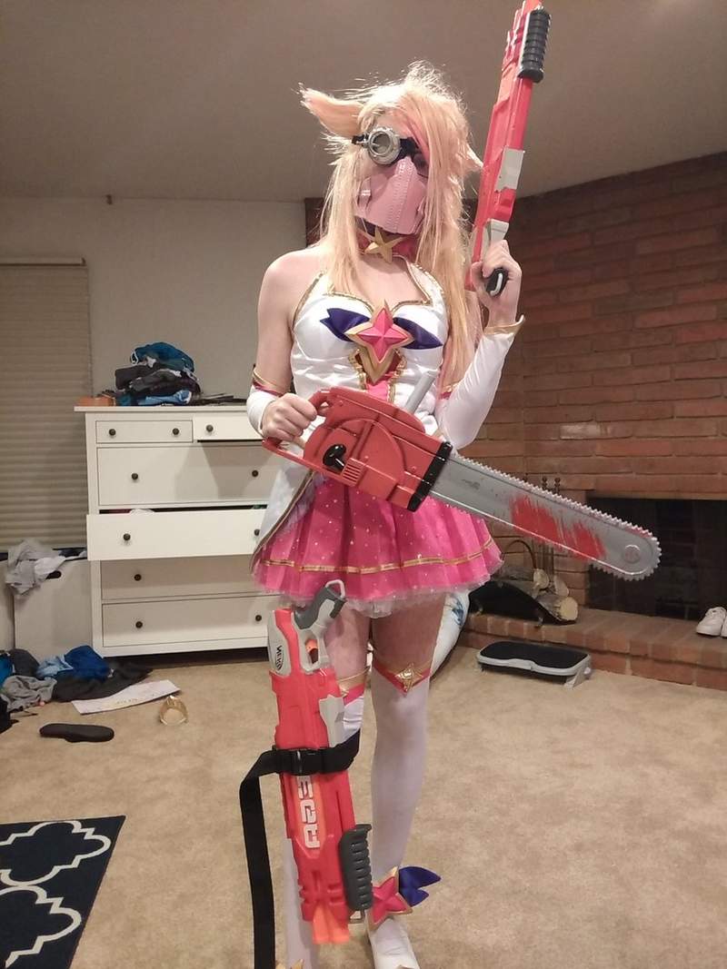 已经回不了头了！女装大佬Sneaky让网友主导自己的cos角色