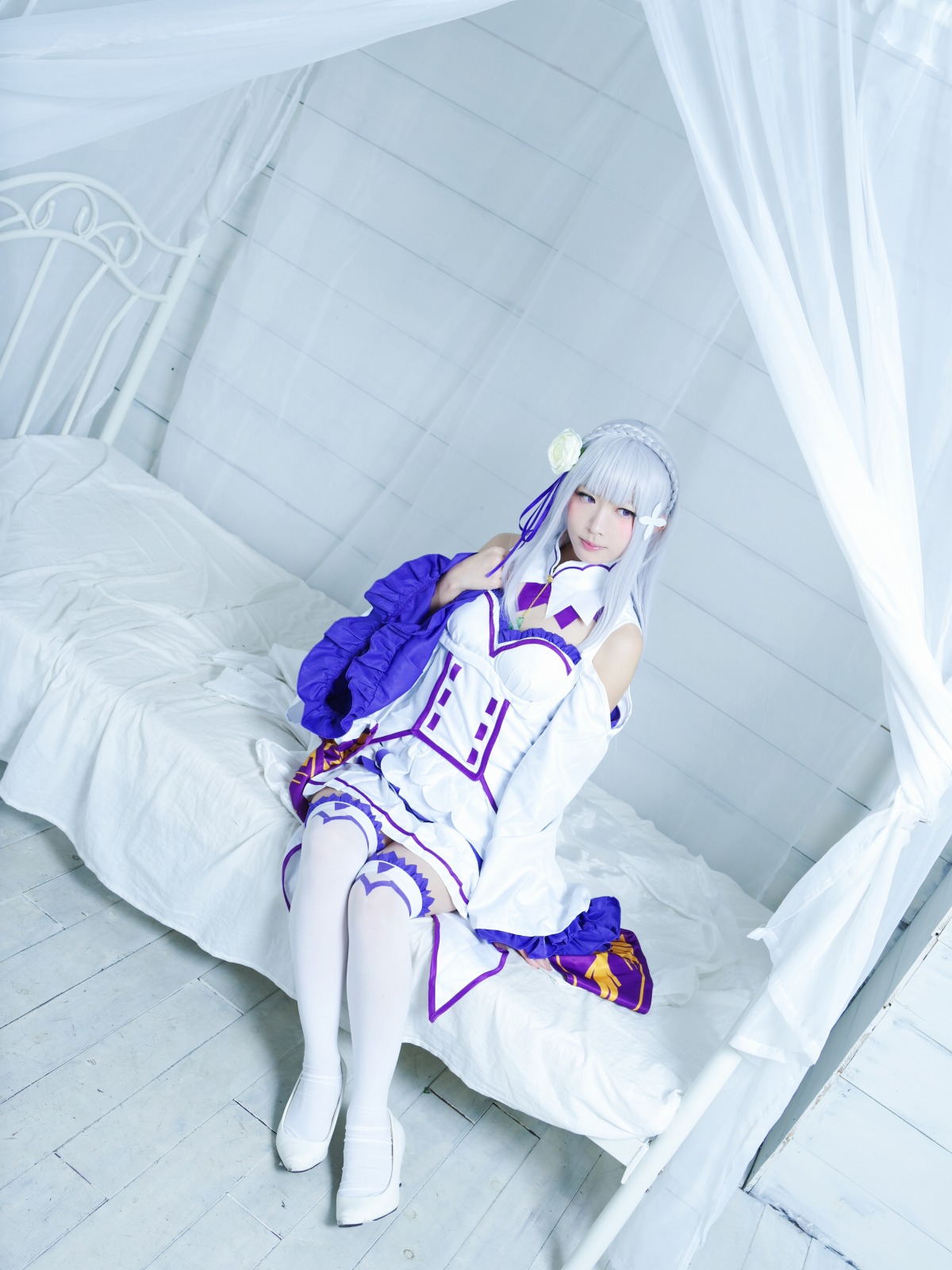 COS正片/Mari Konoe扮演《Re:0》准备睡觉的 爱蜜莉雅酱！