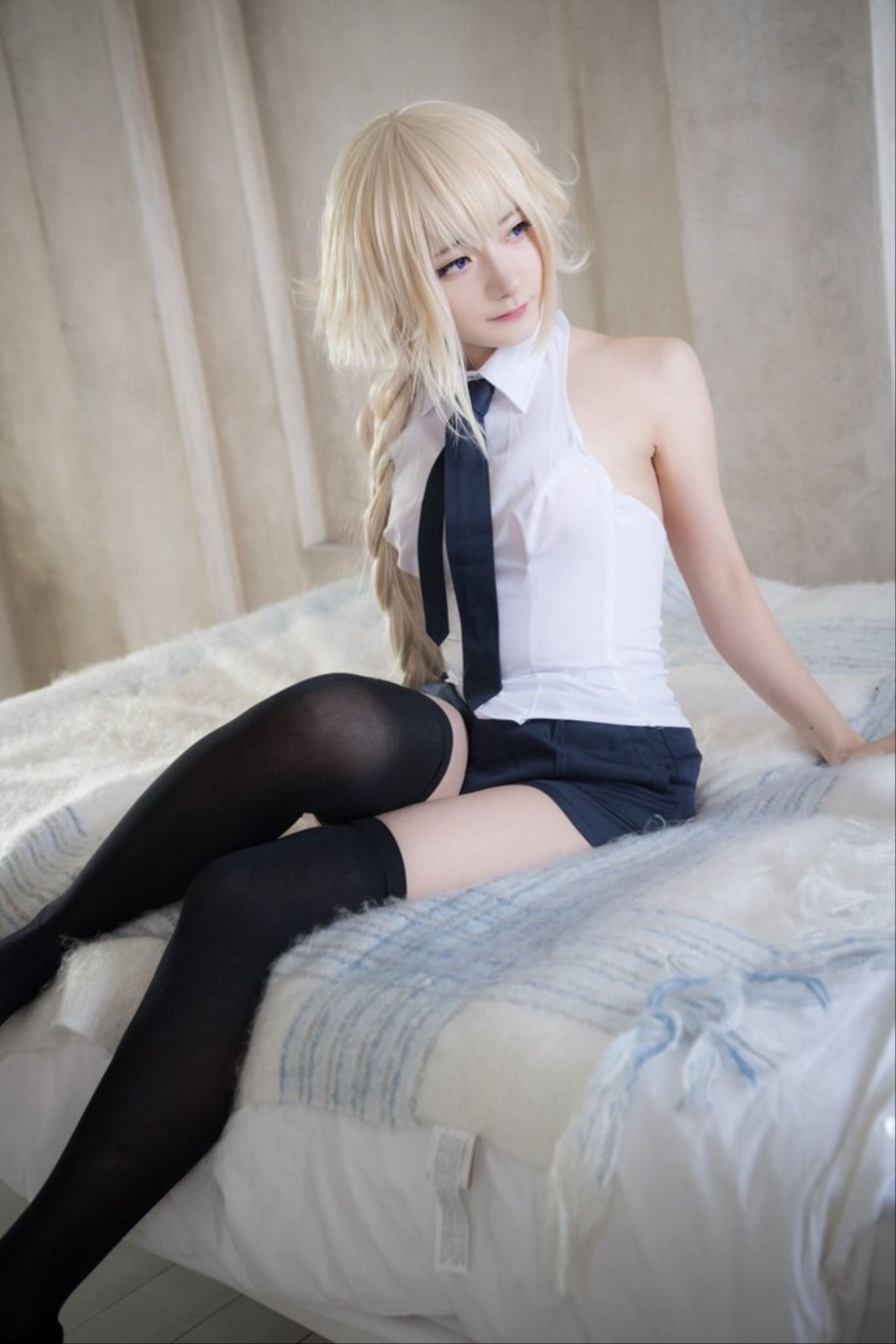 COS正片/日本小姐姐，Fate 泳装贞德喷血登场！