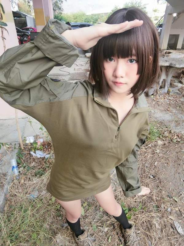泰国小姐姐《Coser制服福利写真》清纯可爱不失喷血级性感