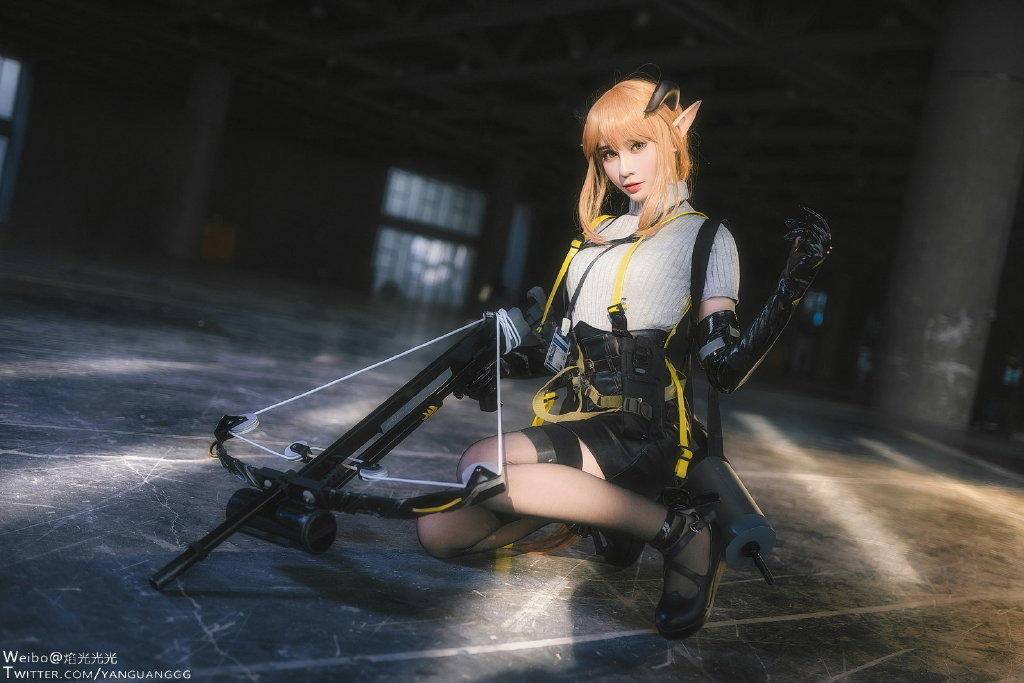 Cosplay福利/明日方舟 陨星 Cn：一只冉呐