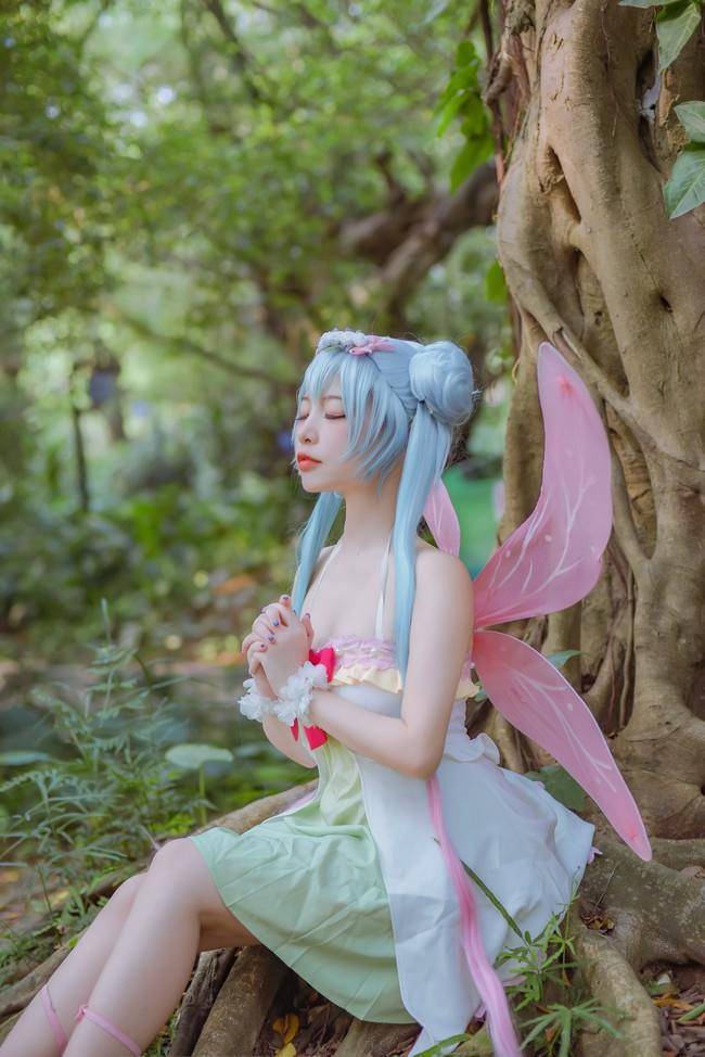 Cosplay福利/初音未来cosplay Cn：二佐