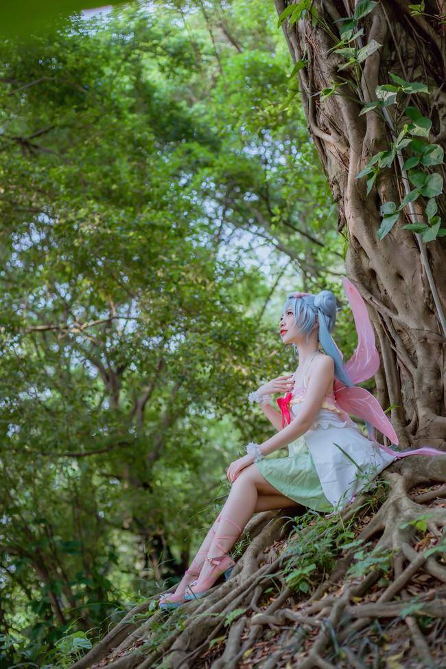 Cosplay福利/初音未来cosplay Cn：二佐