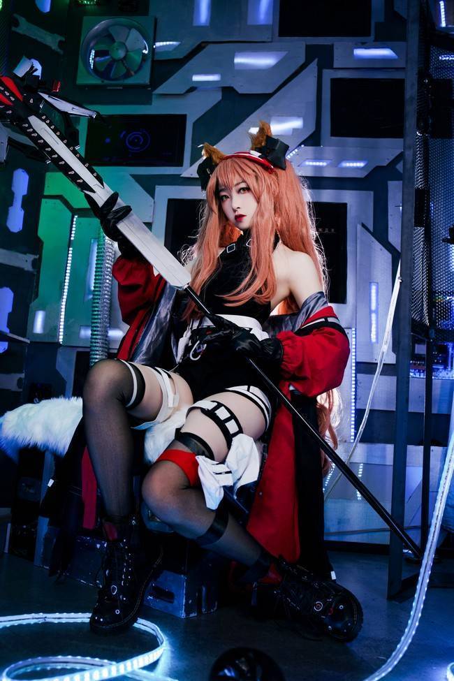 Cosplay福利/明日方舟 安洁莉娜 cn:YINGO殷果
