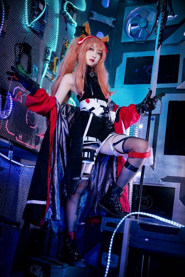 Cosplay福利/明日方舟 安洁莉娜 cn:YINGO殷果