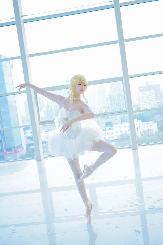 Cosplay福利/绚濑绘里 芭蕾cosplay Cn：鹿璐LU