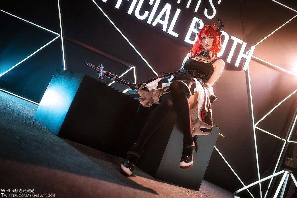 Cosplay福利/明日方舟 Cn：板医生