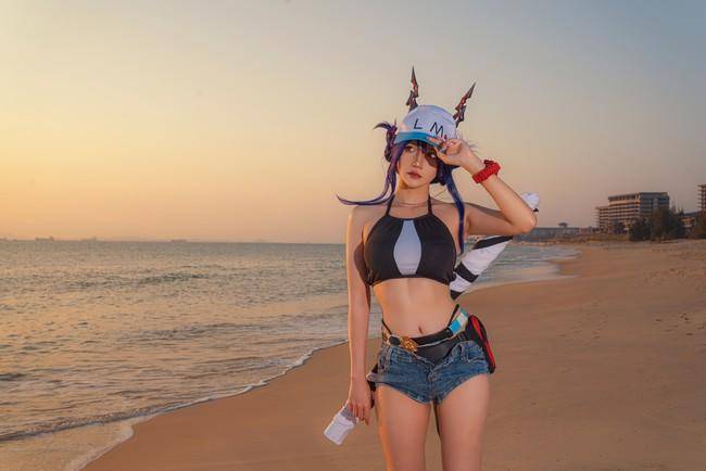 Cosplay福利/明日方舟 路人C、陈 Cn：白川