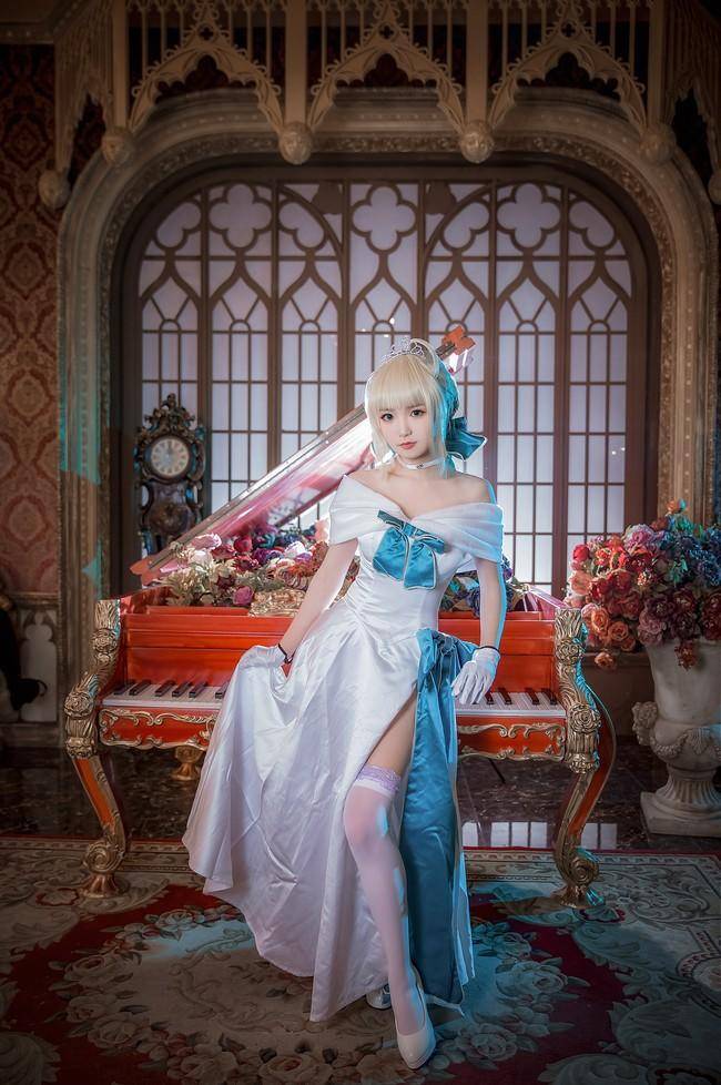 Cosplay福利/阿尔托莉雅 白丝过膝袜cosplay Cn：泡泡