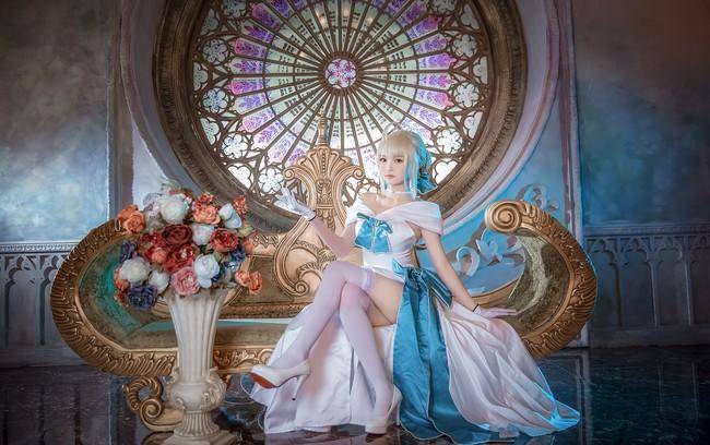 Cosplay福利/阿尔托莉雅 白丝过膝袜cosplay Cn：泡泡