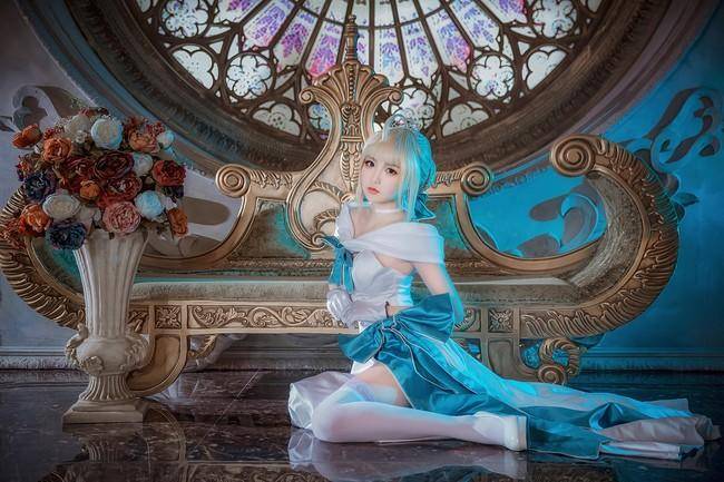Cosplay福利/阿尔托莉雅 白丝过膝袜cosplay Cn：泡泡