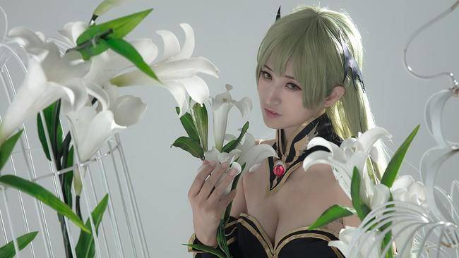 Cosplay福利/反叛的鲁路修 御姐~角色：C.C. Cn：susii