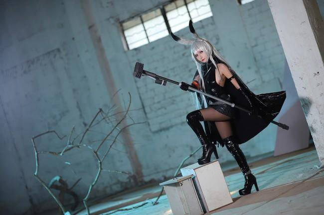 Cosplay福利/明日方舟 暴行cosplay Cn：兔哥w