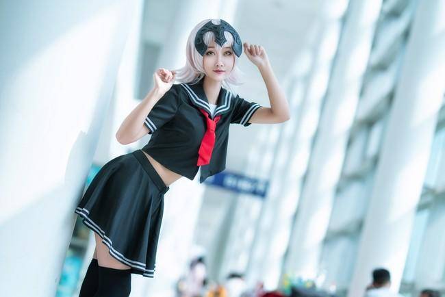 Cosplay福利/黑贞cosplay Cn：咿淼 摄影：冷场 曲叔