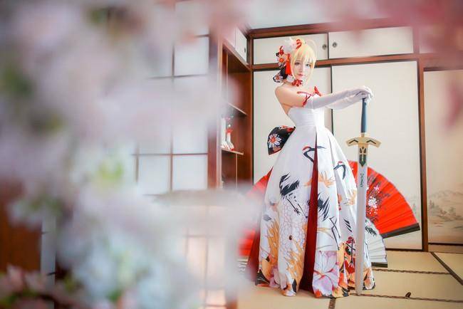 Cosplay福利/SABER Cn:雪瞳 摄影:小风