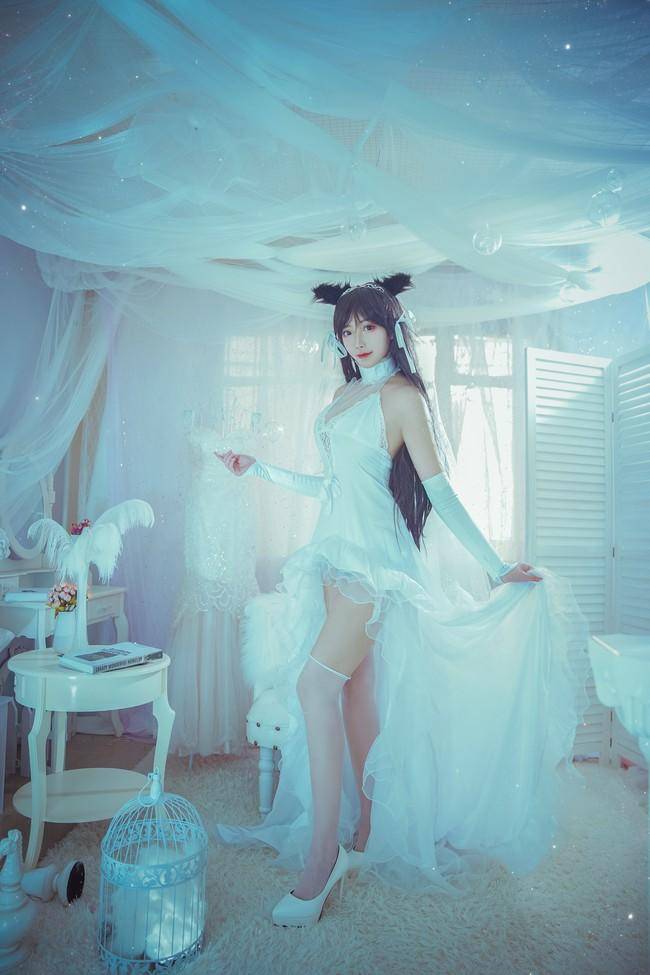 Cosplay福利/爱宕犬白丝绝对领域 Cn：阿八八八w