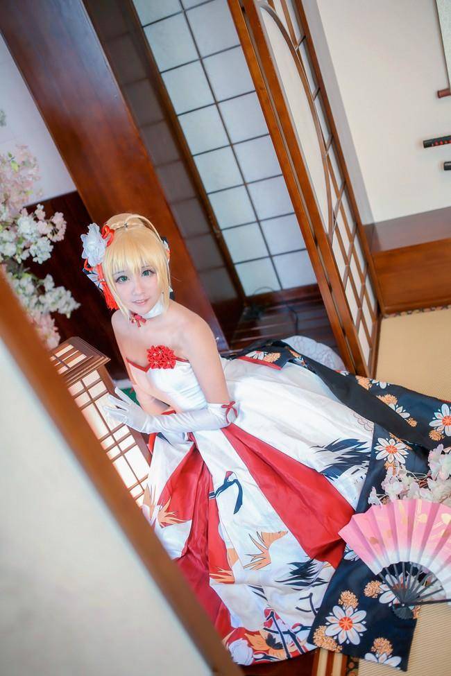 Cosplay福利/SABER Cn:雪瞳 摄影:小风