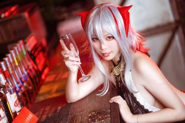 Cosplay福利/明日方舟W Cn：樱岛嗷一