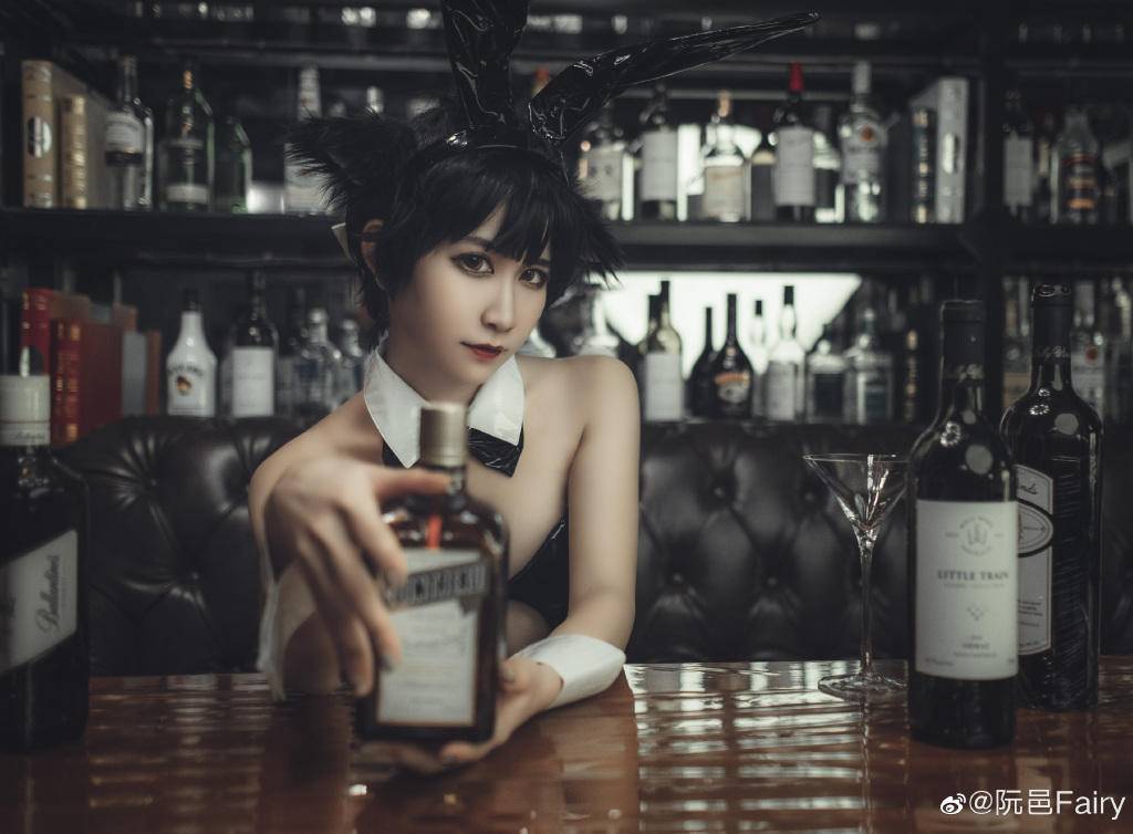 Cosplay福利/指挥官高雄 @阮邑Fairy