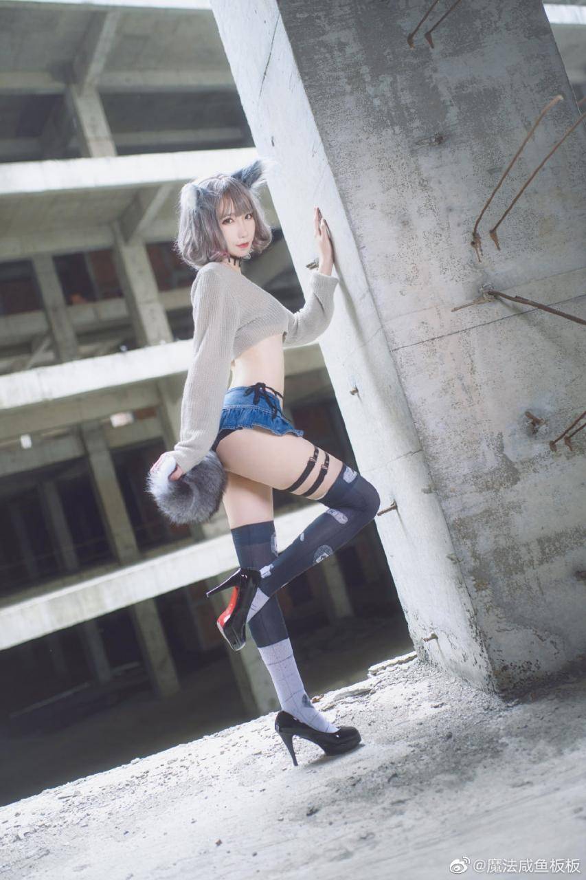 Cosplay福利/@魔法咸鱼板板