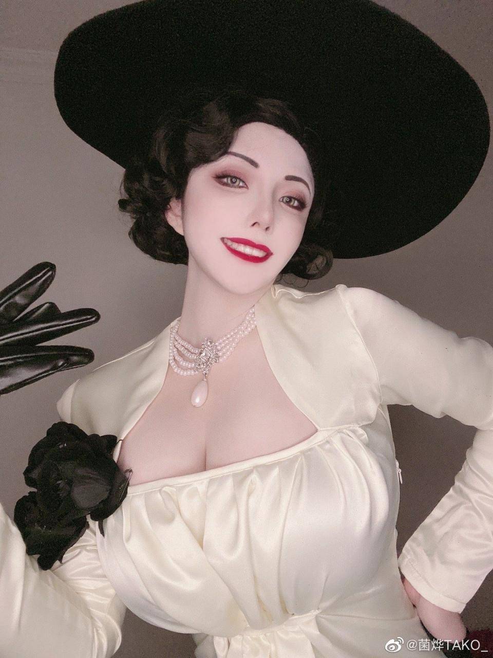 Cosplay福利/阿琪娜·迪米特雷斯库cos