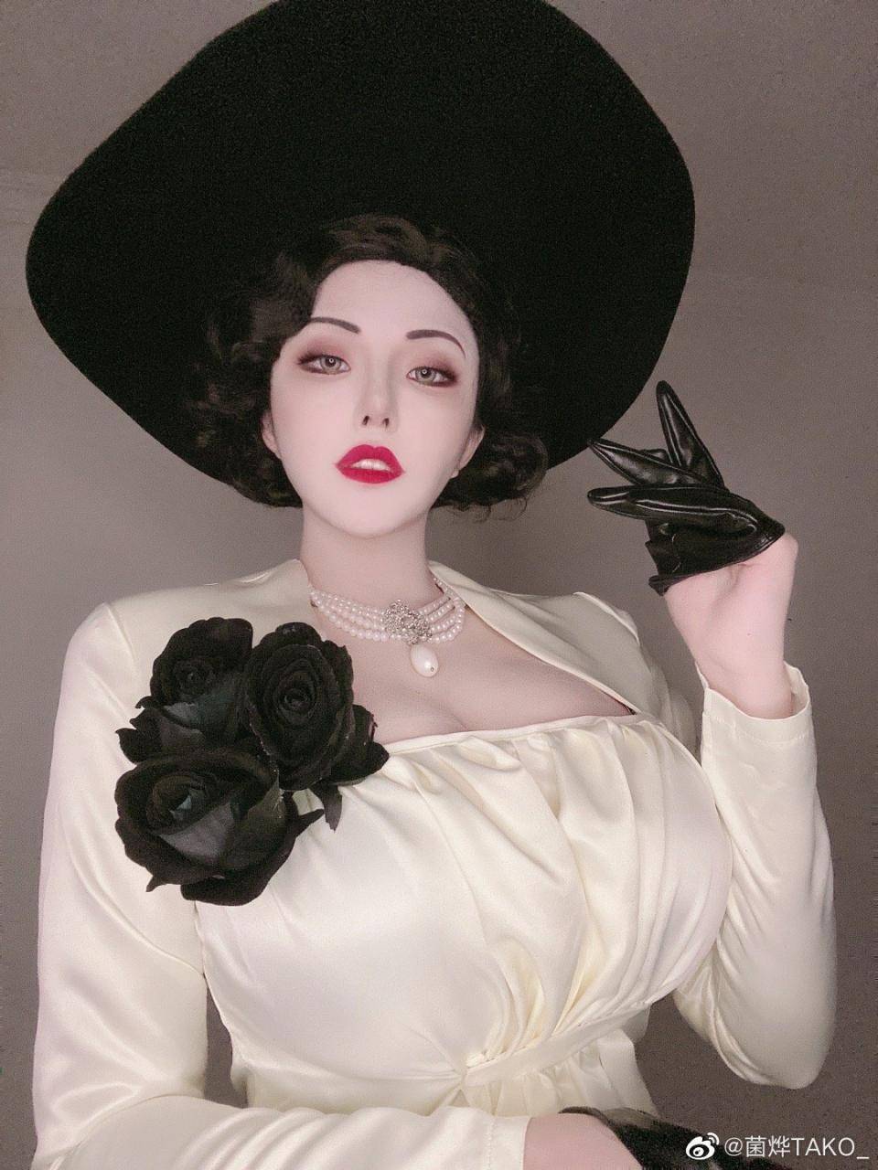 Cosplay福利/阿琪娜·迪米特雷斯库cos