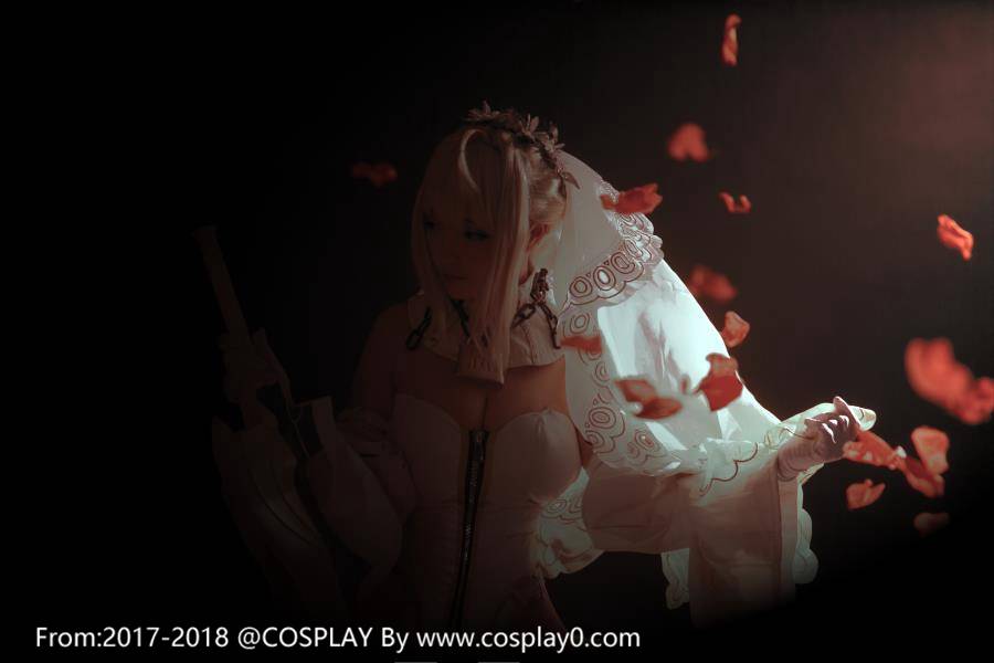 Cosplay福利/Fate尼禄花嫁白丝萝莉腿玩年Cosplay福利图片