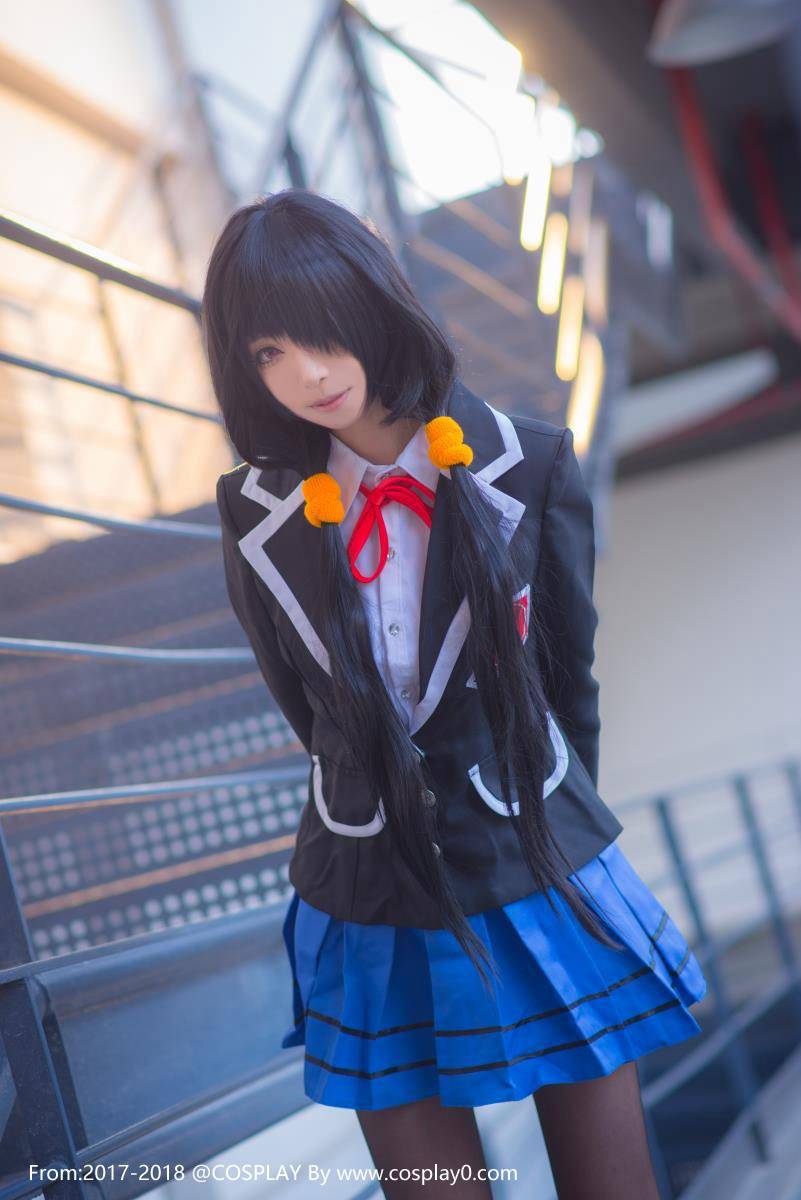 Cosplay福利/约会大作战青青子Cosplay时崎狂三制服黑丝美腿福利图