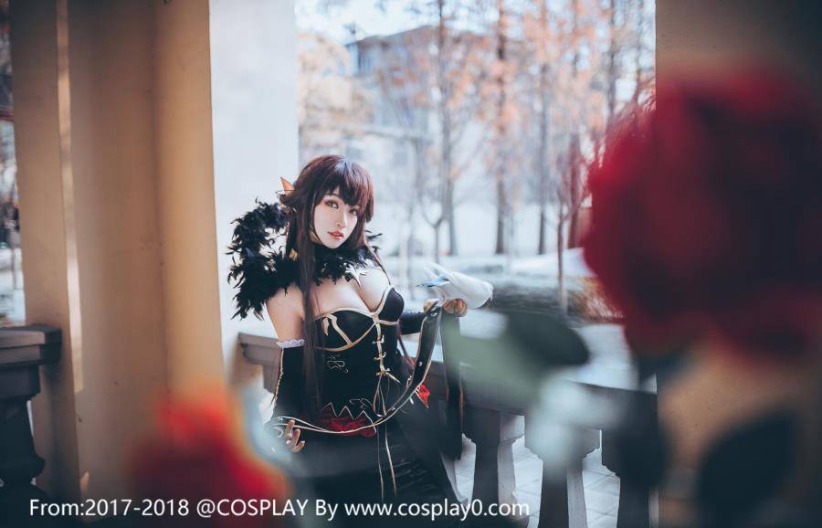 Cosplay福利/Fate女帝赛米拉米斯巨乳美女Cosplay福利