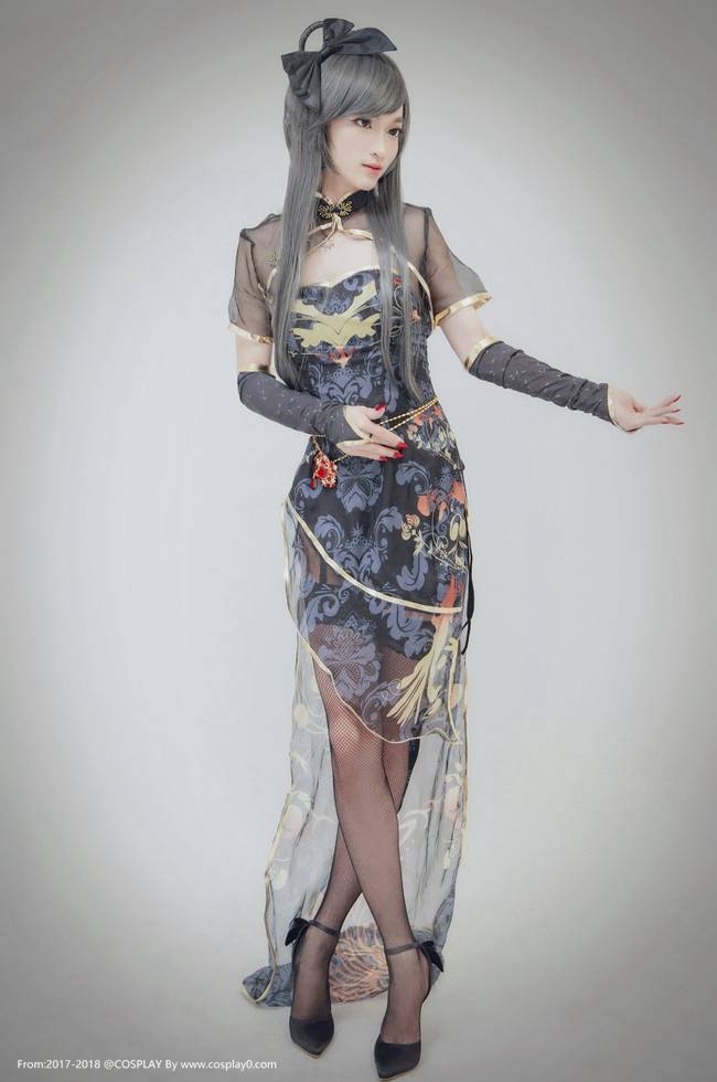 Cosplay福利/色气满满金丝雀洛天依黑丝美腿无圣光Cosplay福利图片