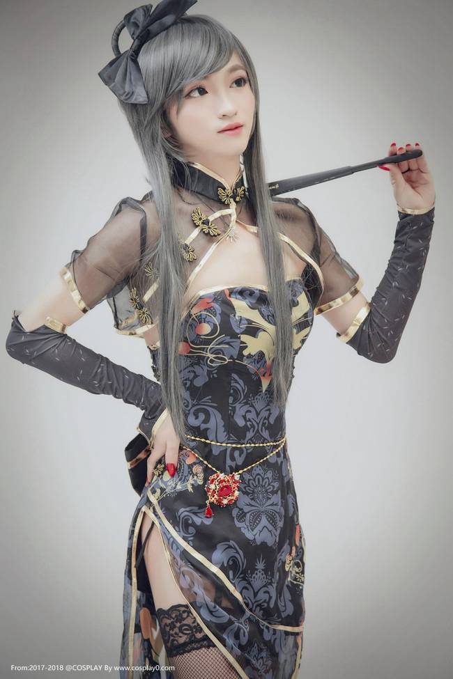 Cosplay福利/色气满满金丝雀洛天依黑丝美腿无圣光Cosplay福利图片