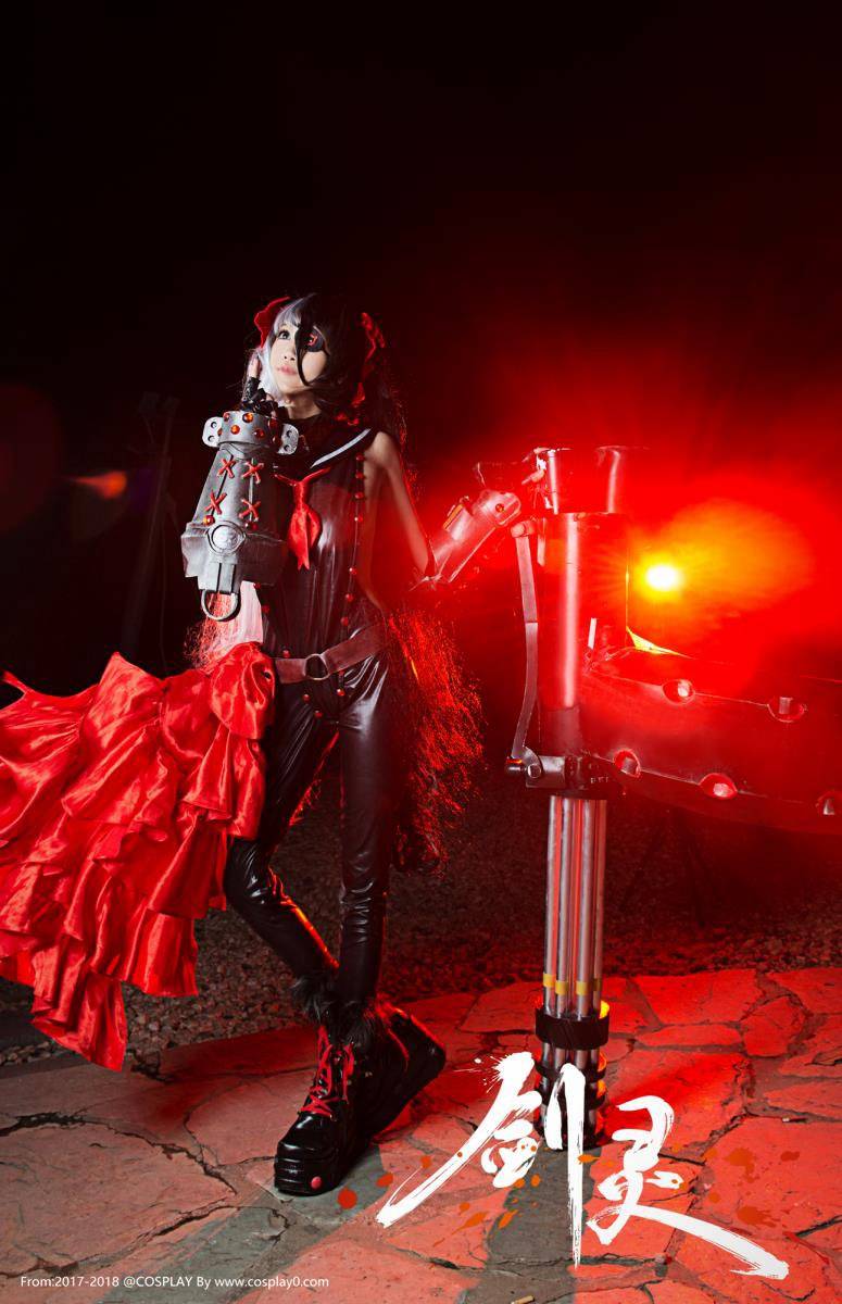 Cosplay福利/性感美女人气Coser啾小妍剑灵火炮兰Cosplay福利
