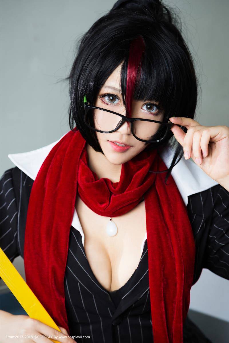 Cosplay福利/巨乳美女啾小妍SAMA无双剑姬菲奥娜制服黑丝Cosplay福利