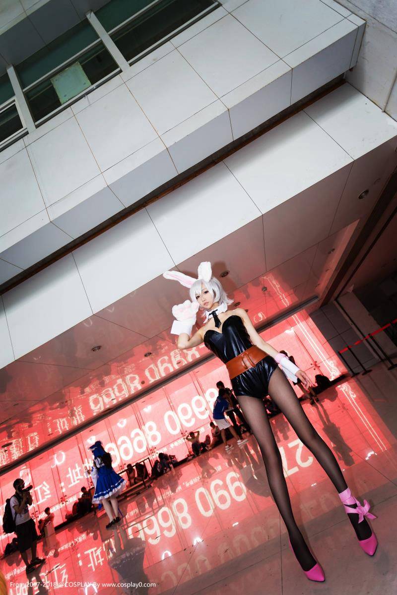 Cosplay福利/啾小妍SAMA英雄联盟锐雯兔女郎黑丝Cosplay福利