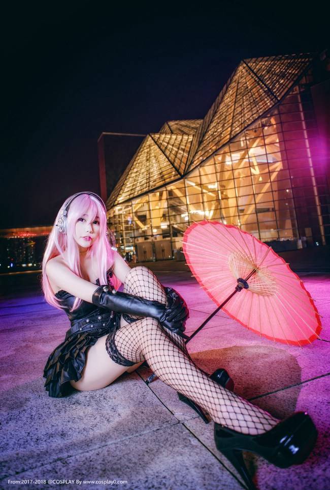Cosplay福利/二次元大长腿美女Cosplay超级索尼子黑丝番号福利
