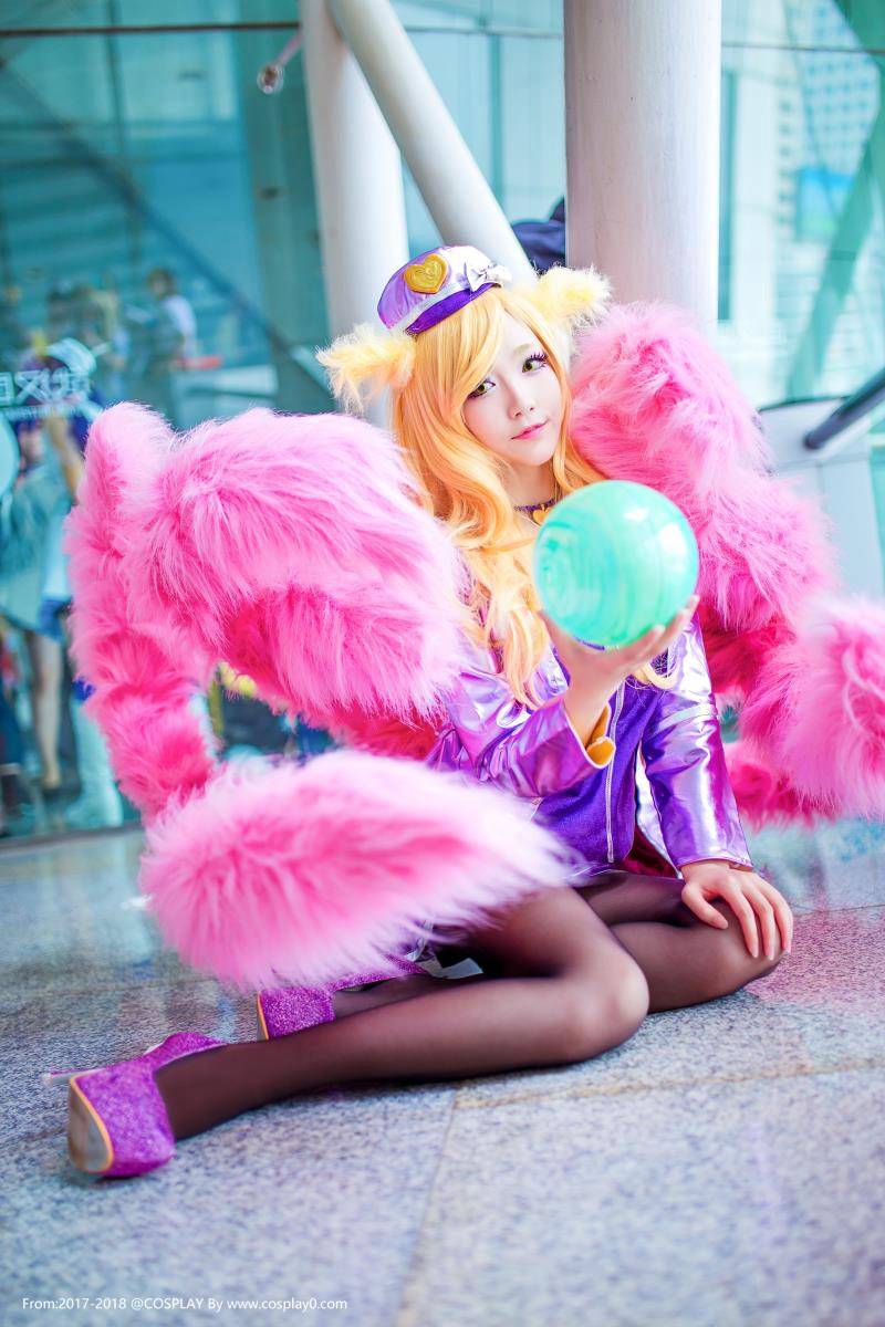 Cosplay福利/啾小妍SAMA英雄联盟偶像歌手阿狸肛塞尾Cosplay福利