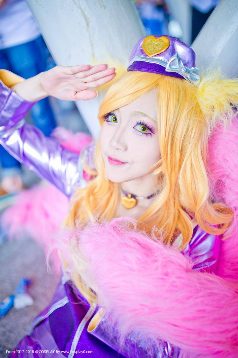 Cosplay福利/啾小妍SAMA英雄联盟偶像歌手阿狸肛塞尾Cosplay福利