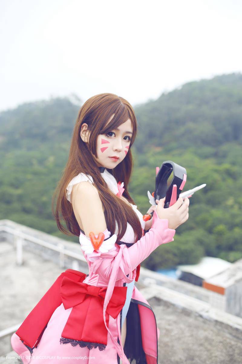 Cosplay福利/萌芽儿Cos守望先锋d.va同人魔法少女白丝胖次福利图