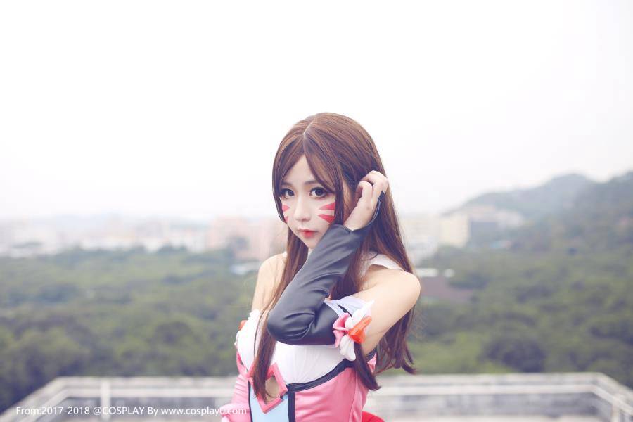Cosplay福利/萌芽儿Cos守望先锋d.va同人魔法少女白丝胖次福利图