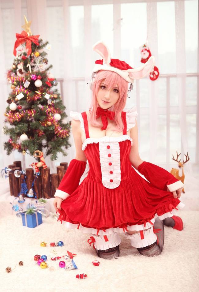 Cosplay福利/萌妹子圣诞装超级索尼子黑丝美腿Cosplay福利写真