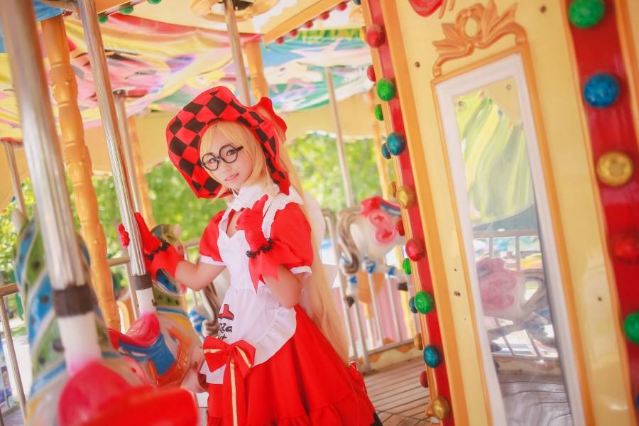 Cosplay福利/二次元萝莉Cosplay王者荣耀安琪拉白丝诱惑图片