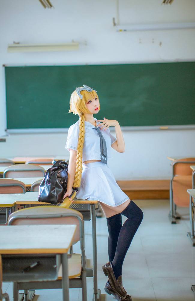 Cosplay福利/黑丝绝对领域制服少女 Fate/Grand Order 贞德COSPLAY美图欣赏 cn:风霖様
