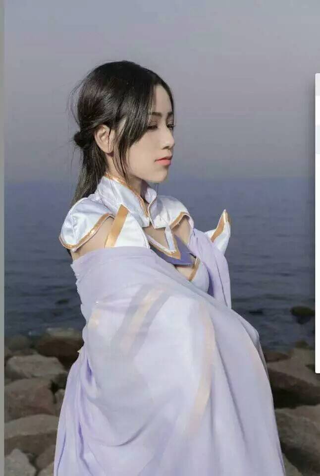Cosplay福利/网红嫩模王者荣耀Cosplay紫霞仙子露娜图片