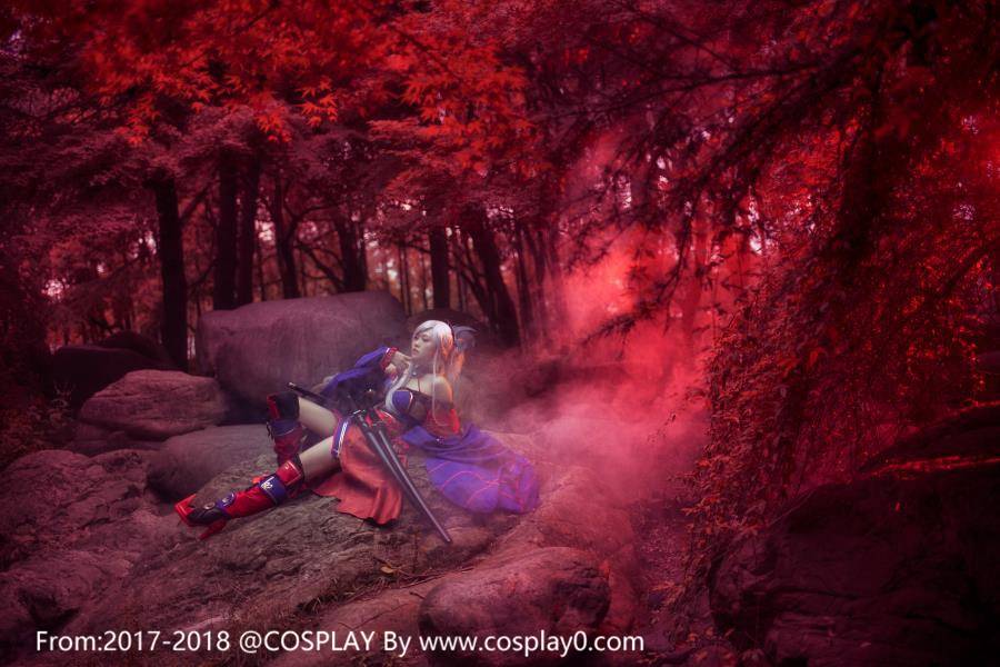 Cosplay福利/宅男女神汐颜玲CosplayFGO宫本武藏本子高清图片